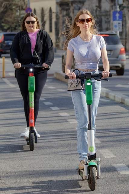 Jazda na elektrokolobežke 